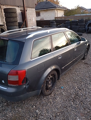 A4 B6 motor 2.5 mașina are cutie viteze defecta  - imagine 4