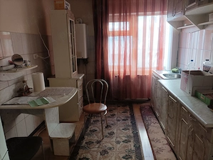 Garsonieră-suprafată mare-parter-zona Eminescu Deva