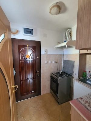Apartament 27 mp, in Brasov, de inchiriat - imagine 2