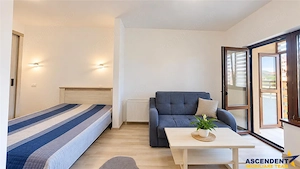 Un refugiu verde, cu gradina proprie si parcare, Sanpetru Residence, Brasov - imagine 12