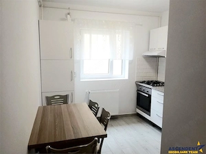 Apartament decomandat, 3camere, etaj1, mobilat si utilat modern, terasa, zona Coresi, Tractorul, Bra - imagine 3