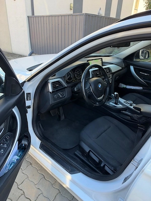 Bmw F31 320d 190cp, an 2019, automat, panoramic - imagine 5
