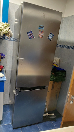 Vând combina indesit