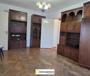Apartament de vanzare - imagine 1