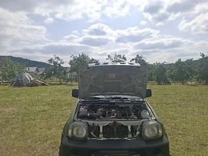 Vând suzuki jimny, an 99 distribuție pe curea 4 4 cu reductor la manetă.  - imagine 3
