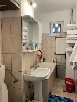 Proprietar,vand apt.2 camere,locatie f buna in Circumvalatiunii  - imagine 3