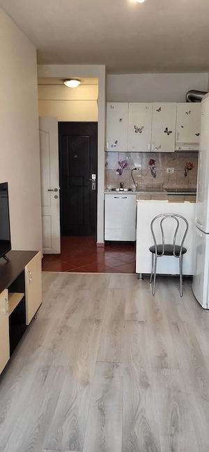 Inchiriez apartament la Uta, parter - imagine 2