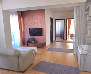 Vând apartament  3 camere, cu parcare privată, în apropiere de Prima Shops Oradea  - imagine 2
