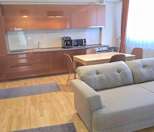Vând apartament  3 camere, cu parcare privată, în apropiere de Prima Shops Oradea  - imagine 4