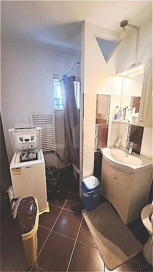 Apartament cu 2 camere, decomandat, cu parcare și boxă – Strada Hărmanului - imagine 7
