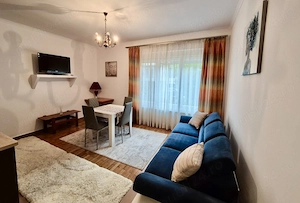 Proprietar | 2 camere central complet mobilat | Parcare privată + curte