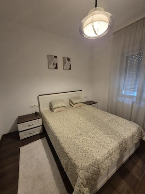 Proprietar | 2 camere central complet mobilat | Parcare privată + curte - imagine 4