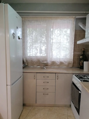 Vând apartament renovat cu 3 camere, decomandat   sector 3