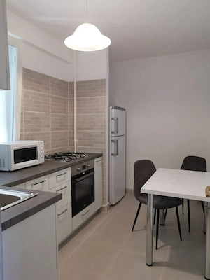 Apartament cu 2 camere de inchiriat-Eroii Revolutiei - imagine 6