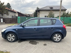 Kia Ceed 1.4 benzina 99.000 km - imagine 3
