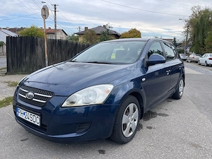 Kia Ceed 1.4 benzina 99.000 km - imagine 5