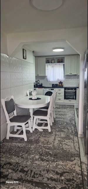 vand casa în comuna Boroaia  - imagine 4