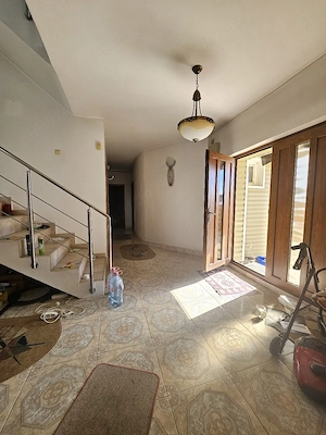 Oferta vanzare casa in Mioveni, str. Bugeac, pretabila azil, gradinita, firma, de locuit,197000 EURO - imagine 10