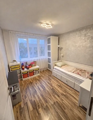 Apartament 3 camere metrou 1 Decembrie 1918  - imagine 2