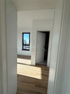 TORONTALULUI - ETAJ 8 LIFT - BLOC NOU - 3 CAMERE - 2 BAI - INCALZIRE PARDOSEALA - imagine 12