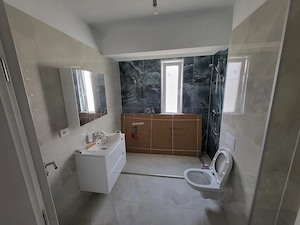 Comision 0%. Zona Braytim - langa Biserica. Etaj intermediar. Spatios. Decomandat - imagine 10