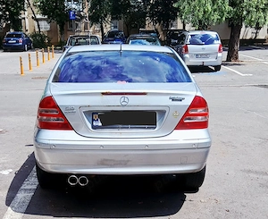 Mercedes-Benz Clasa C(W203) - imagine 3