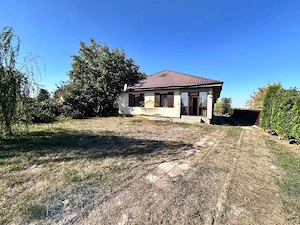 De vanzare casa 4 camere Siretu Saucesti