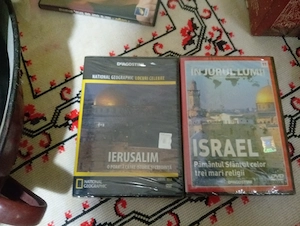 vand 1 cd cu Fuego 2 cd cu Ierusalim și Israel și 2 casete cu Israel si Araba muzici