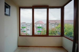 De vânzare apartament cu 3 camere, în zona Decebal - imagine 9