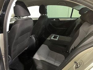 Volkswagen Jetta - imagine 11
