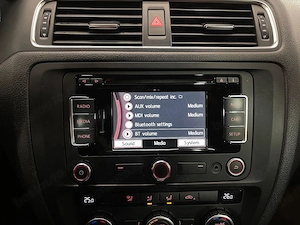 Volkswagen Jetta - imagine 16
