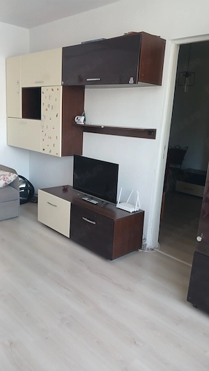 Pe Al.Filaturii,zona Semiluna,scoala nr.18, apartament cu 2 camere, mobilat si utilat, etaj3. - imagine 3