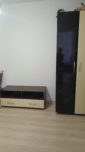 Pe Al.Filaturii,zona Semiluna,scoala nr.18, apartament cu 2 camere, mobilat si utilat, etaj3. - imagine 5