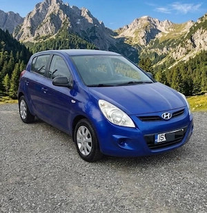 Hyundai i20 AN 2011 Motor 1.2 Benzină! 2300 euro . Perfecta pentru incepatori - imagine 2