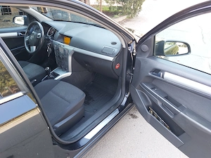 Opel Astra H Caravan 1.8 benzina - imagine 9