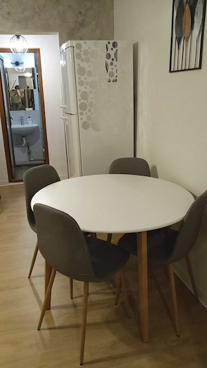 Inchiriez apartament 2 camere ,Gavana 2, etaj4  4, centrala proprie,mobilat - imagine 7