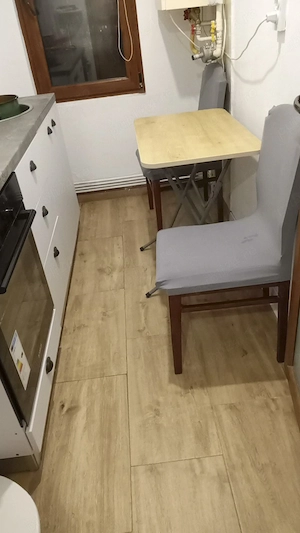 Inchiriez apartament 2 camere ,Gavana 2, etaj4  4, centrala proprie,mobilat - imagine 8
