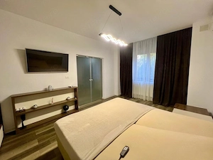 Apartament 3 camere, decomandat, 77 mp utili , parter - Zona Lipovei - imagine 4