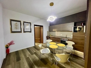 Apartament 3 camere, decomandat, 77 mp utili , parter - Zona Lipovei - imagine 5