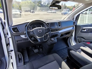 Opel Zafira Life 2.0 Diesel, 177 CP, Automată, 2021, 7+1 locuri - imagine 4