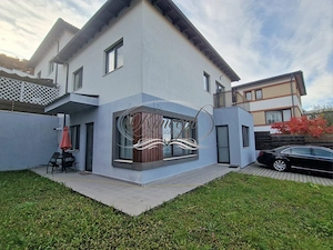 Casa de tip duplex la cheie pe strada Campului