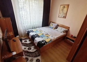 Închiriez apartament 2 camere 