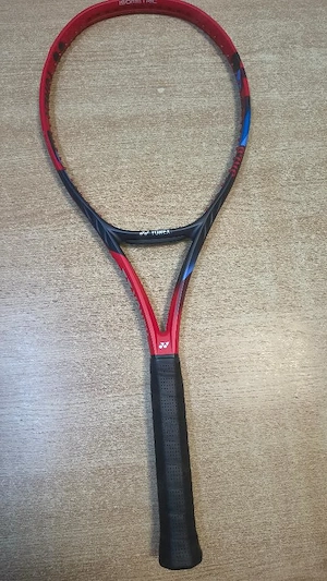 Rachetă Yonex VCORE 98  (305g) Neutilizata Noua