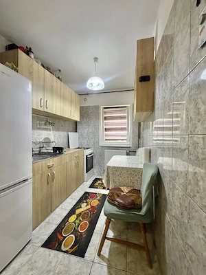Apartament 1 camera, decomandat, etaj 3, zona Dambovita  - imagine 4