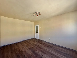 Apartament 2 camere, etaj 4, 40mp utili, zona Dambovita  - imagine 2