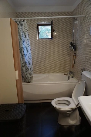 Apartament 2 camere, decomandat, mobilat, zona Bucovina  - imagine 14