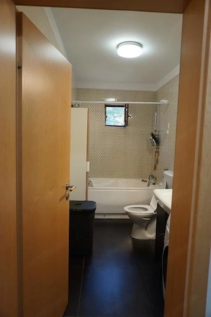 Apartament 2 camere, decomandat, mobilat, zona Bucovina  - imagine 12