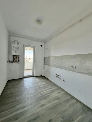 Apartament 2 camere, decomandat, etaj 3, 2 balcoane in Giroc  - imagine 4
