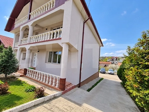 Casă  cu 2 apartamente, mansardă și teren 1000 mp – Tomești 