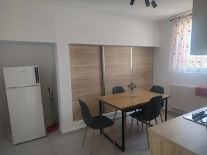 Proprietar Inchiriez apartament 2 camere decomandat - imagine 3